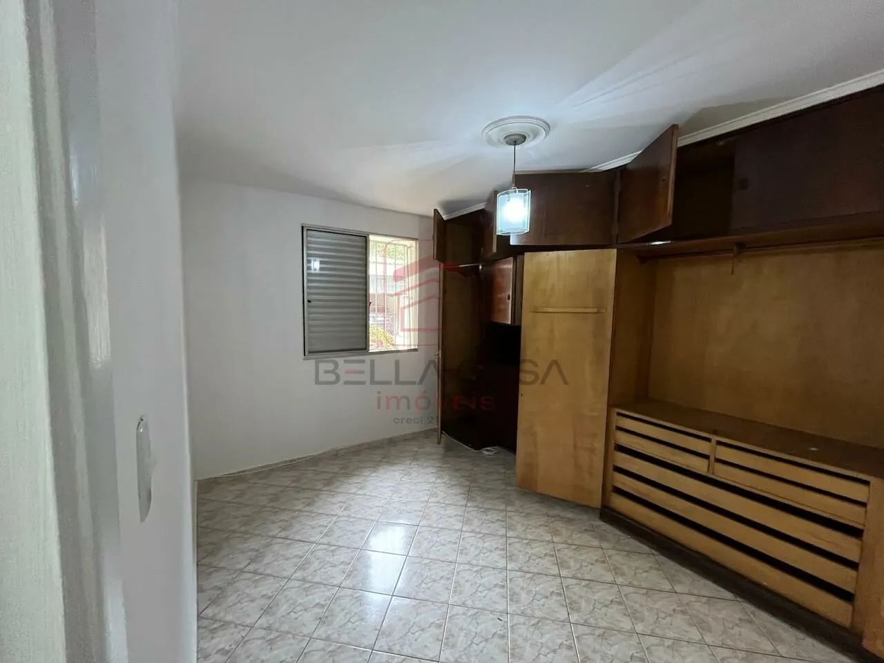 Prédio antigo Conservado - Térreo - 87 m² com quintal e vaga de garagem - 3 dormitórios e  - Foto 3