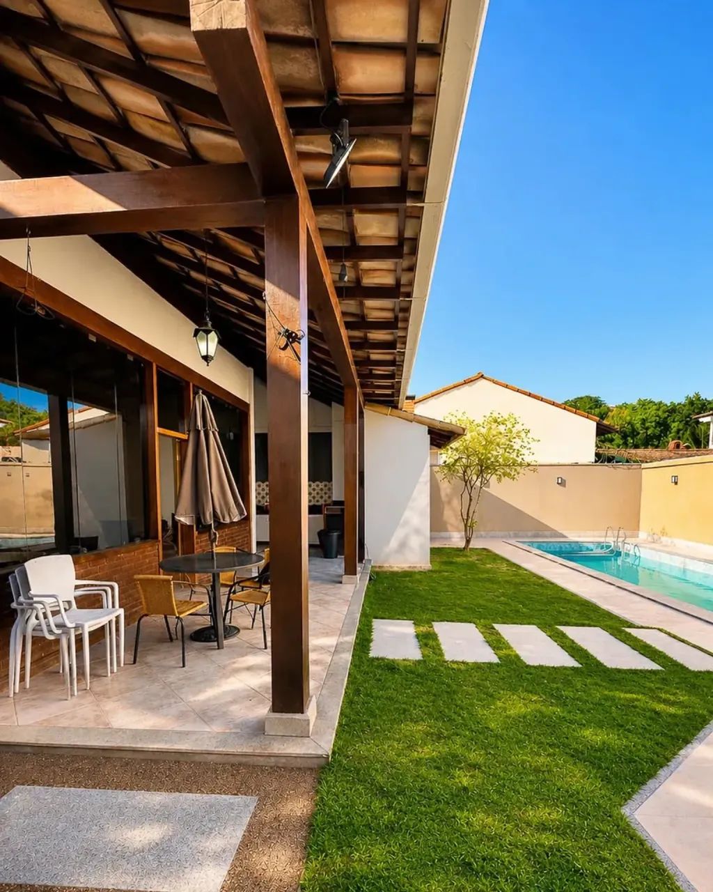 CASA LINEAR COM LAZER PRIVATIVO NA MATA DA PRAIA - Foto 2