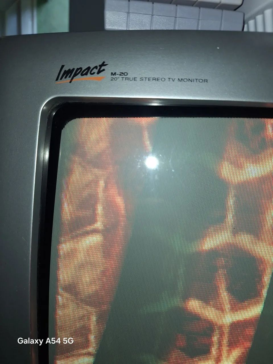 TV de Tubo CRT Gradiente Impact M-20 20 Stereo Polegadas - Foto 3