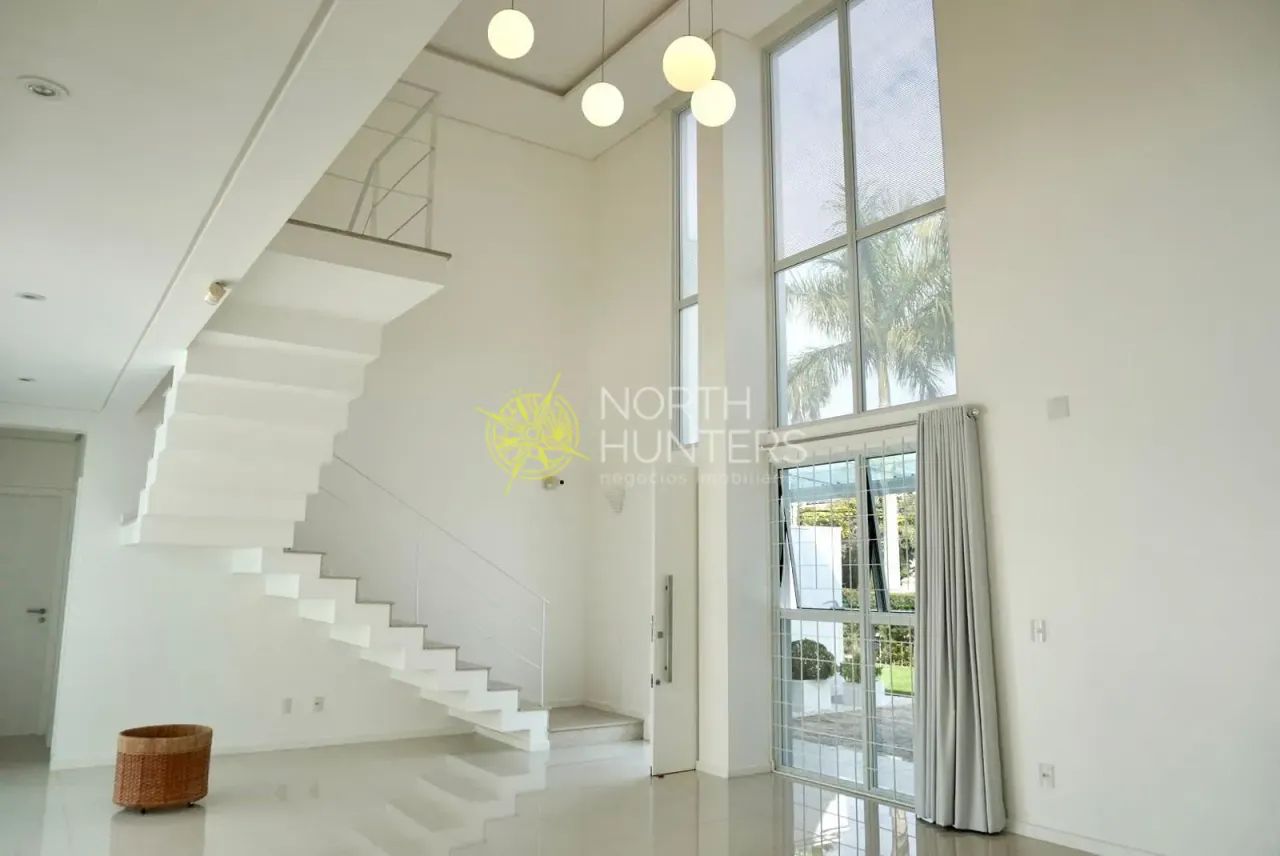 Casa com Piscina e 5 Dormitórios à Venda em Jurerê Internacional  Florianópolis - Foto 5