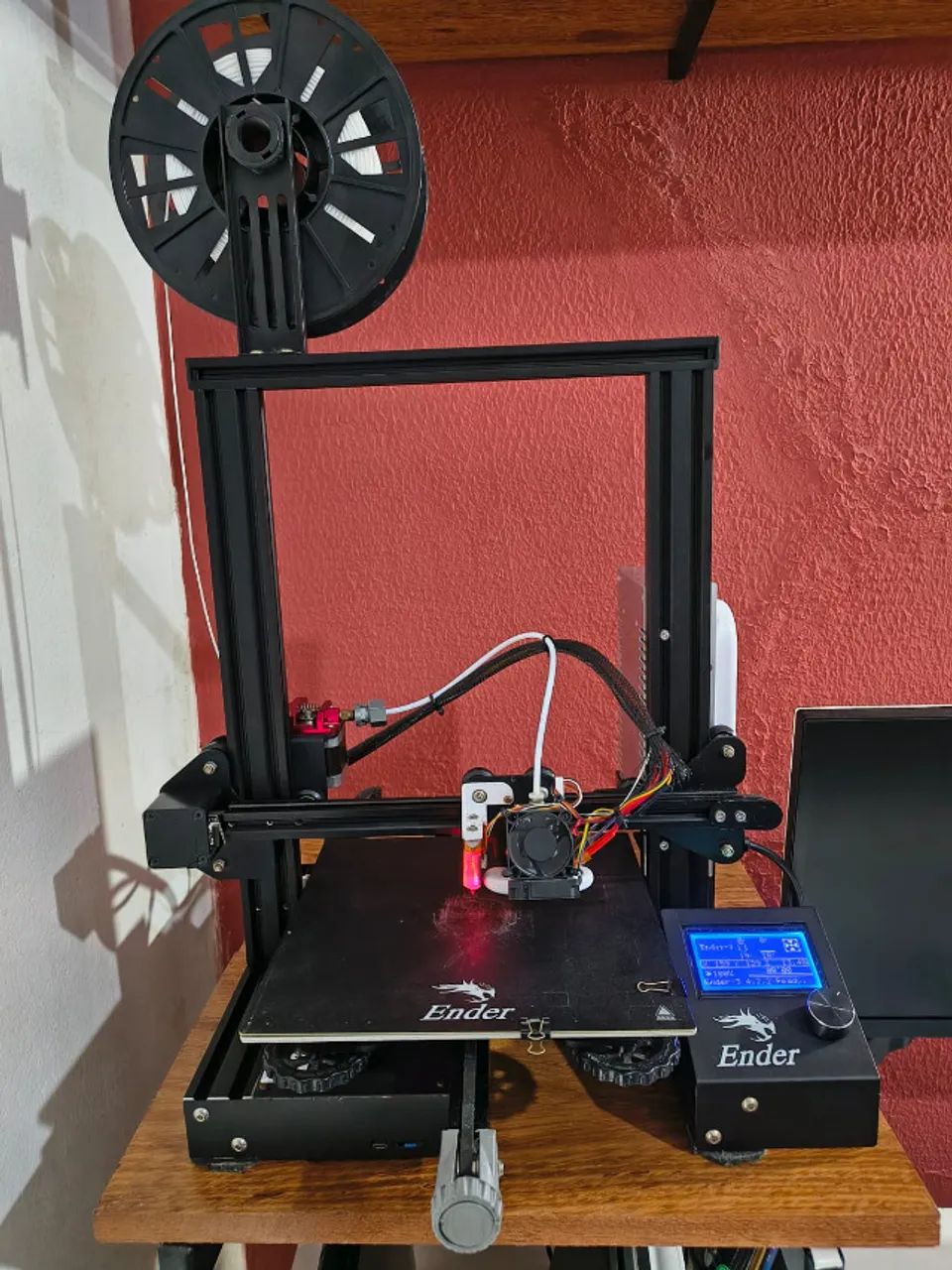 Impressora 3D Ender 3 customizada + 3D Touch + acessórios