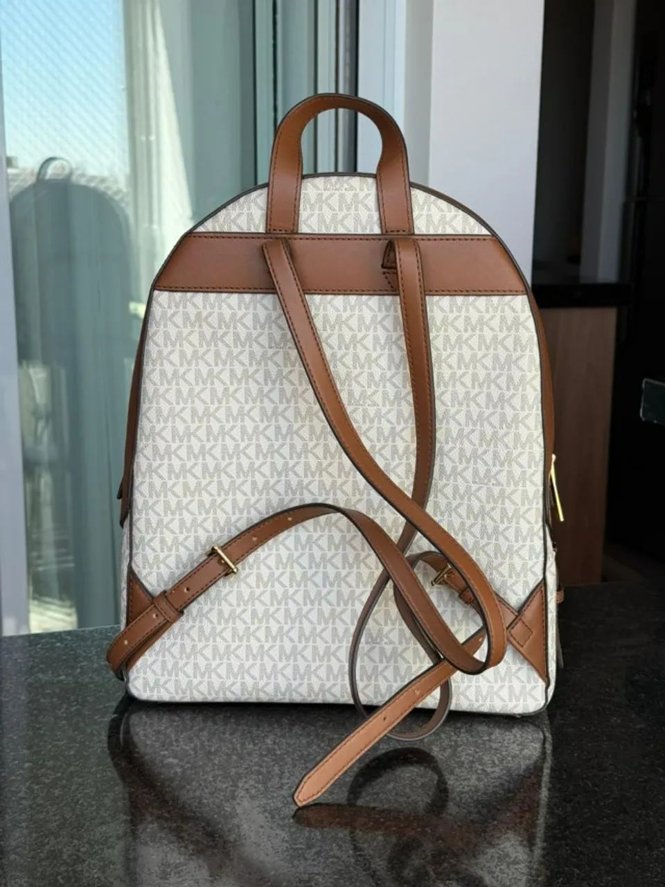 Mochila Michael Kors Jaycee Original Grande - Cor Vanilla - Foto 2
