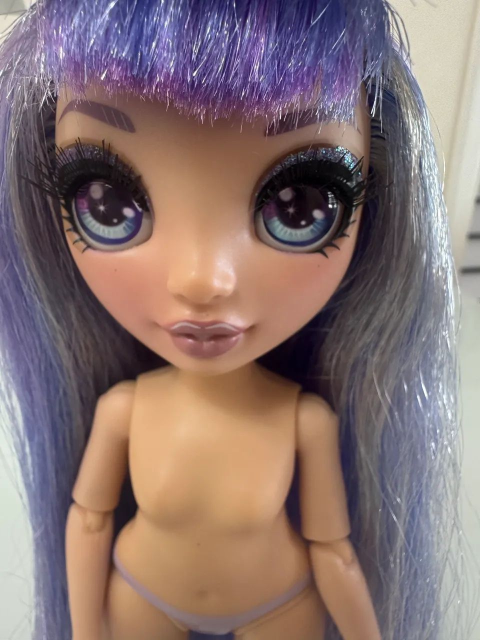 Boneca Rainbow High Violet - SUCATA - Foto 5