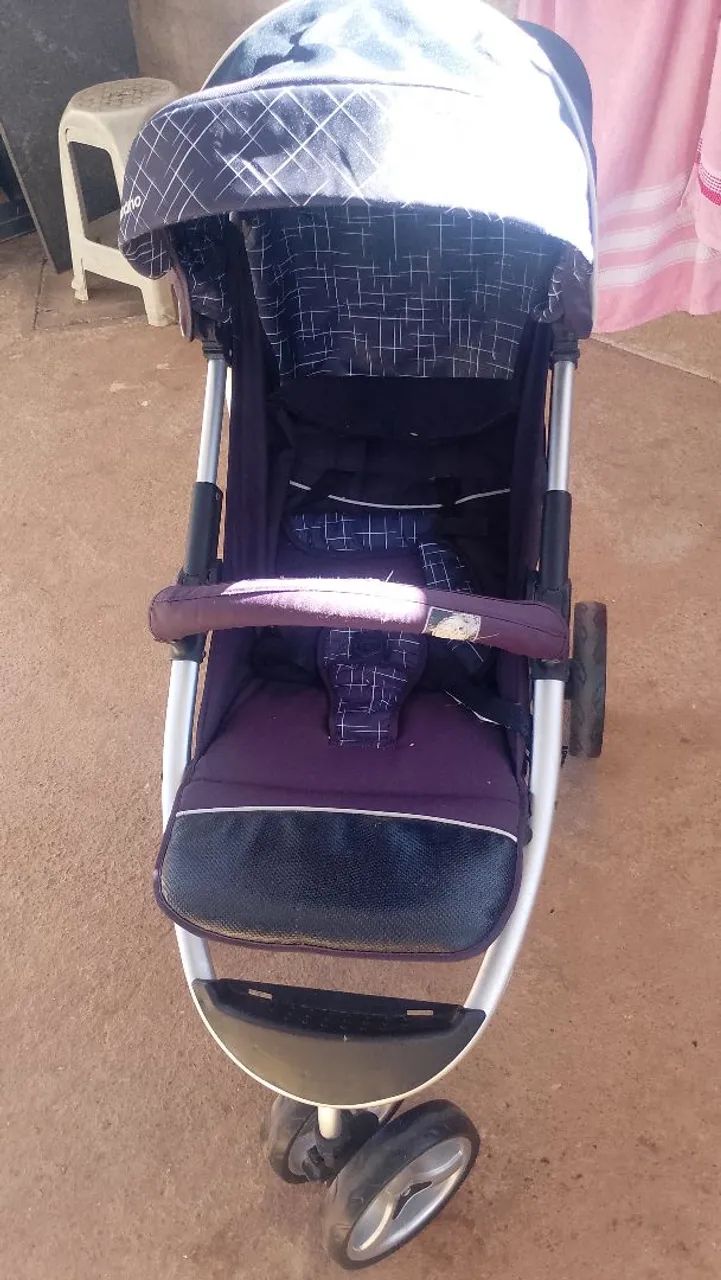 Carrinho de bebe super conservado e grande  - Foto 2