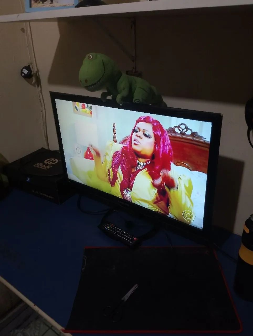 Monitor 27 polegadas Full HD top entrada HDMI  VGA , tv com controle ótima para jogos  ..  - Foto 3