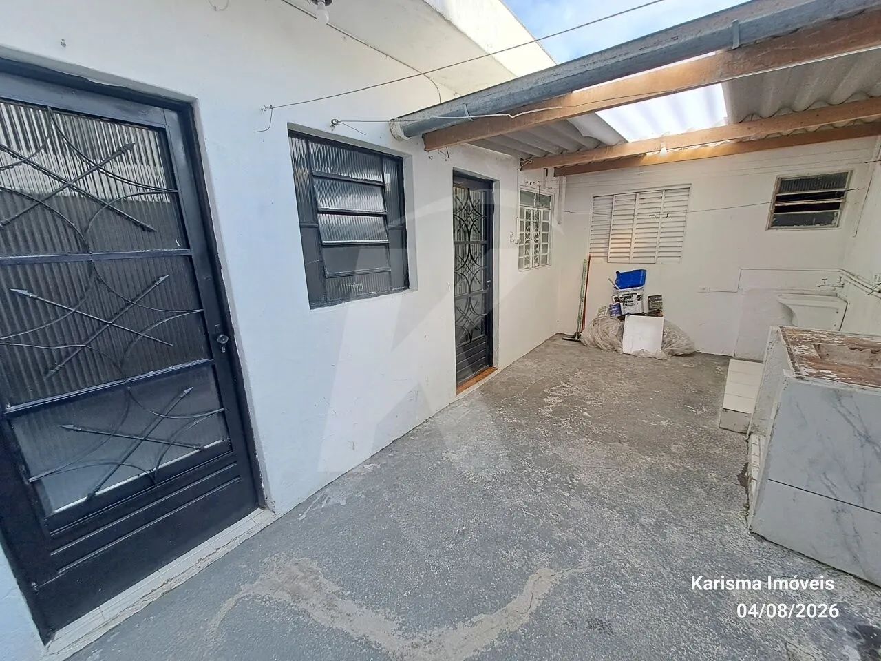 Casa com 2 quartos, sala, cozinha, banheiro, área de serviço. - Foto 2