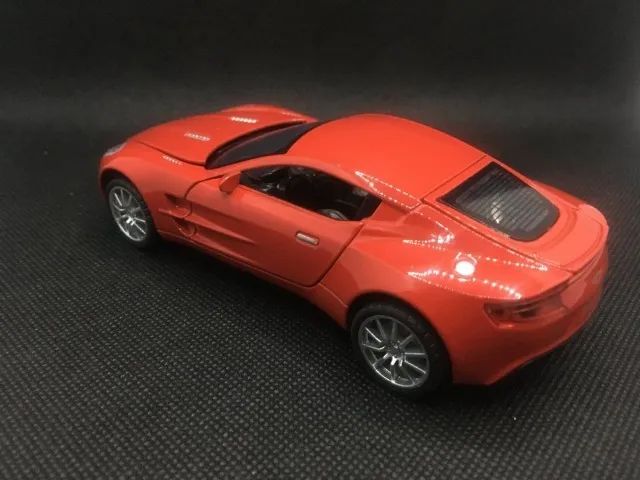 Mini Aston Martin One 77 e sua Caneca mágica de brinde - Foto 5