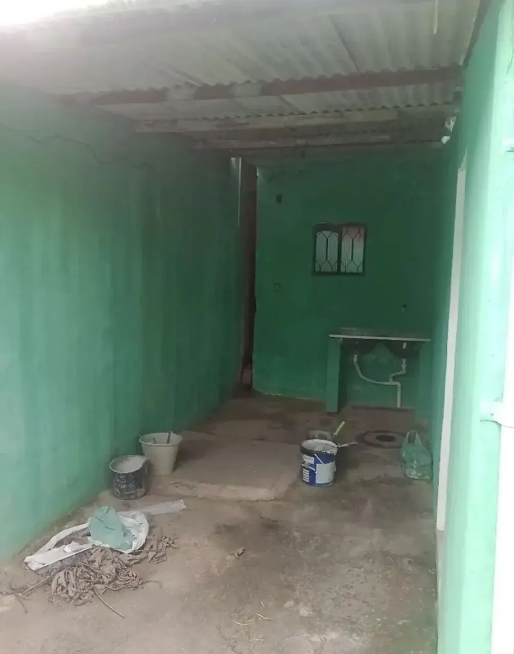 CASA COM 2 QUARTOS EM SANTA CRUZ - ACEITO ENTRADA - Foto 3