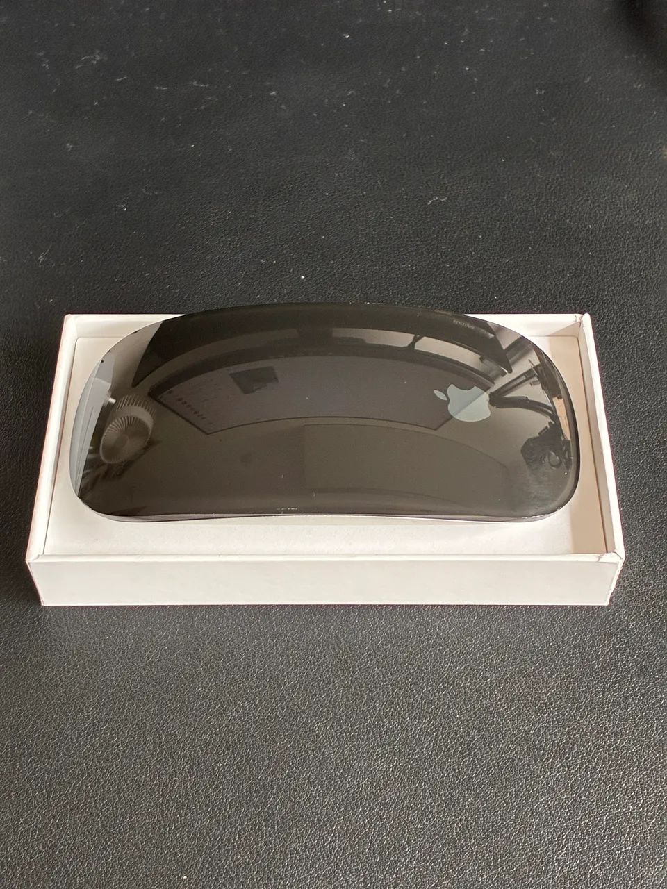 Magic Mouse Apple Preto USB-C A3204 Semi Novo - Periféricos e