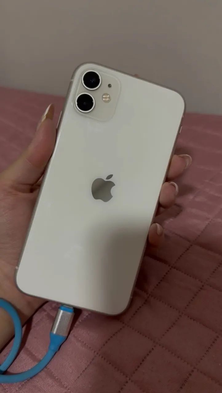 iPhone 11 64gb Branco  - Foto 2