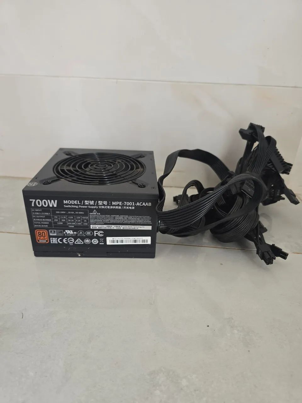 Fonte de computador cooler master 700w - Foto 3