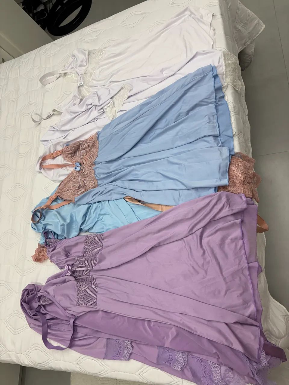 Camisola de amamentação com robe e sutiã de amamentação  - Foto 3