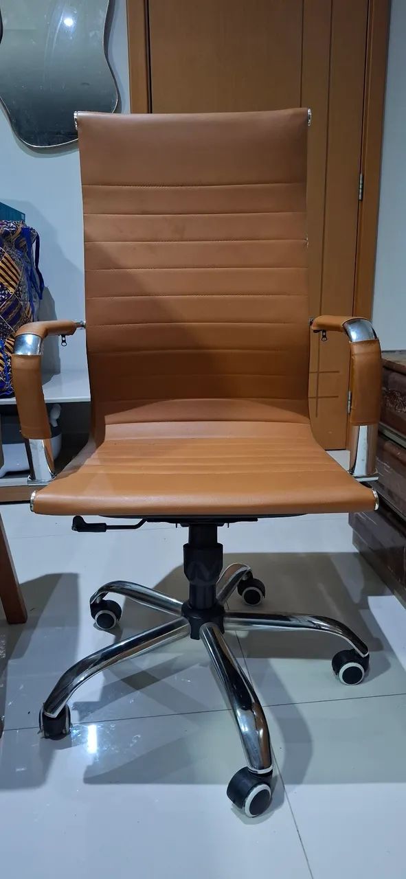 Cadeira Executiva Presidente Marrom