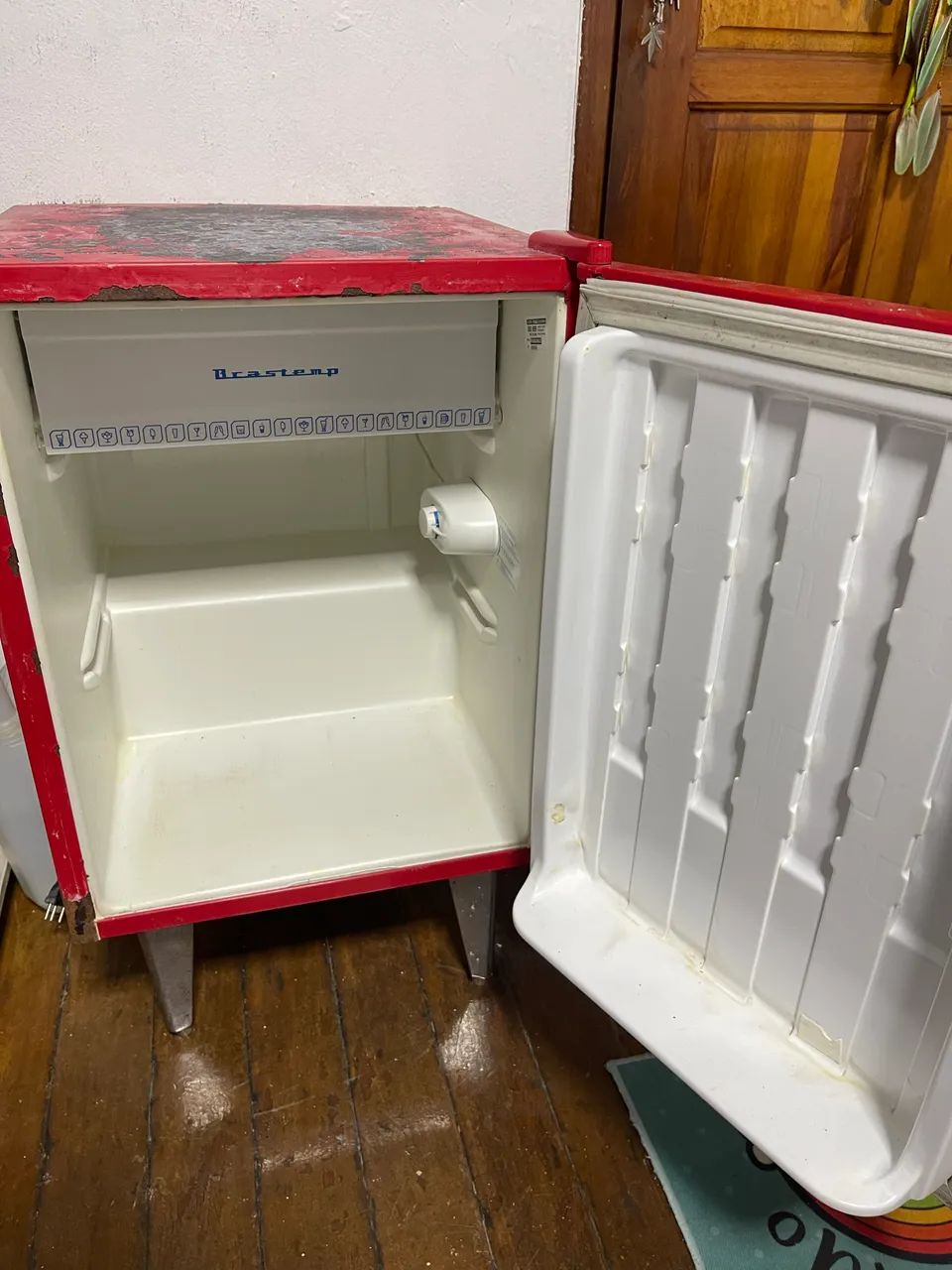 FRIGOBAR BRASTEMP VERMELHO