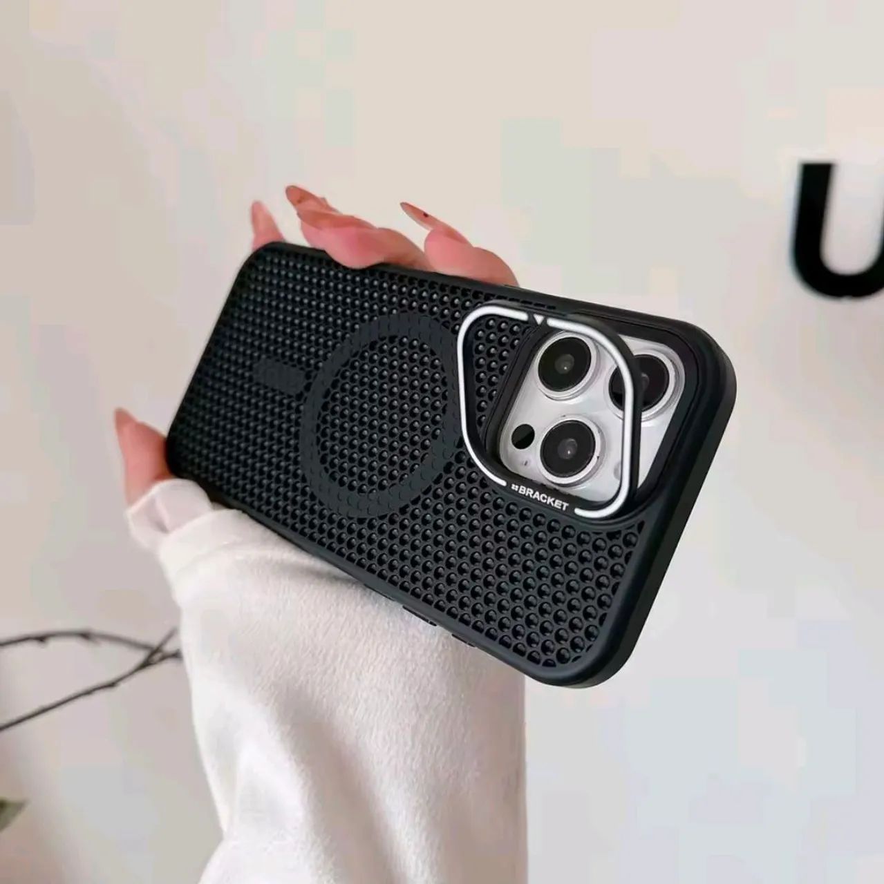 Capa Dissipadora de Calor Premium para iPhone 14, 15, 16 e 17 Pro Max - Foto 3