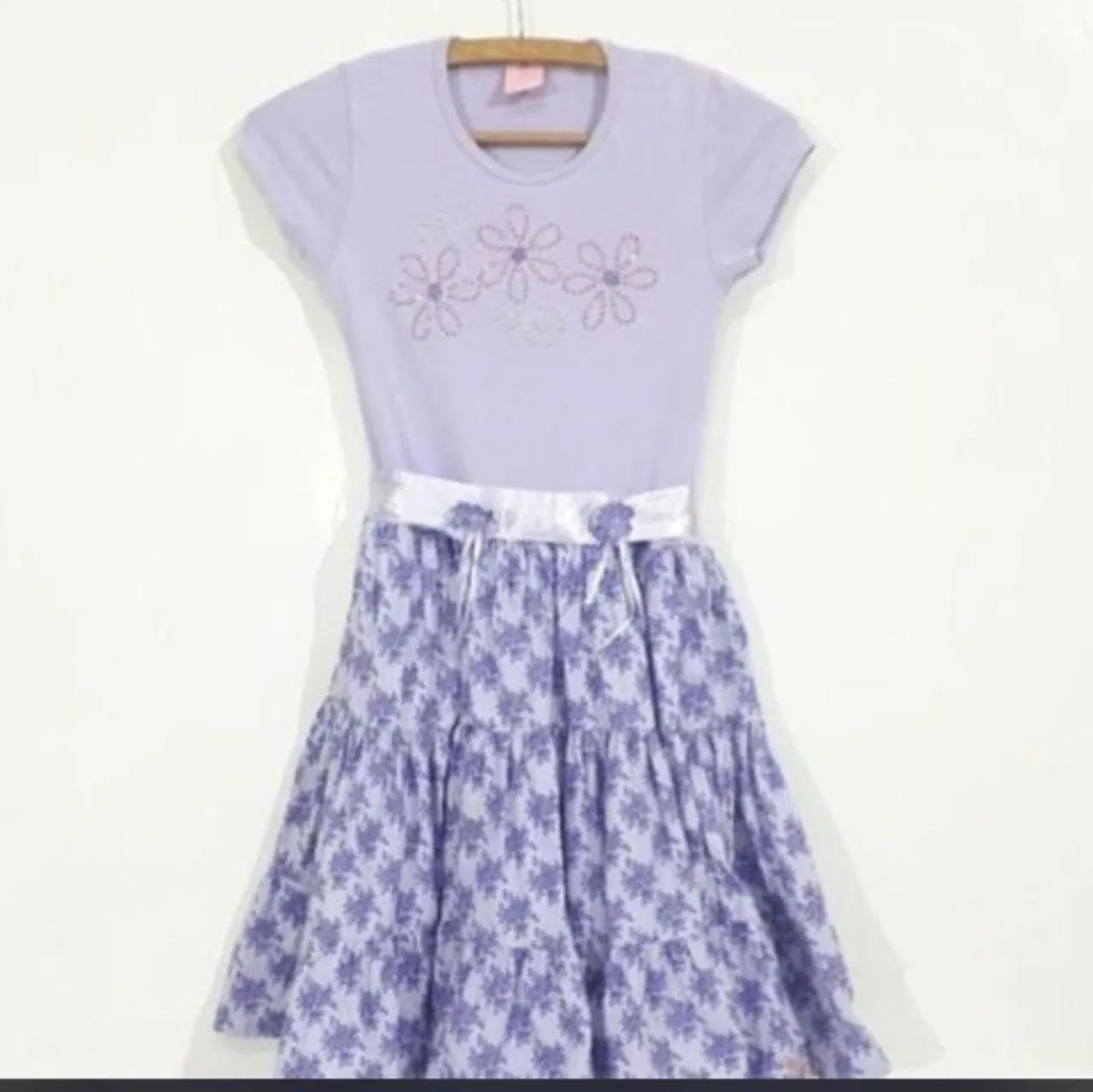 Lote roupas infantis menina tam 8 vestidos, blusinha e saia