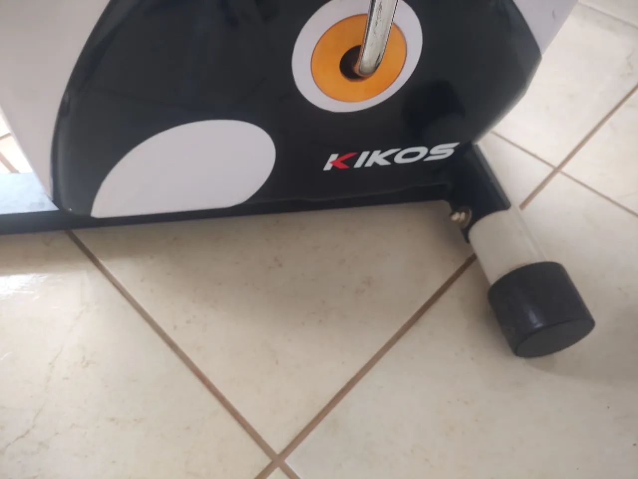 Bicicleta ergométrica horizontal kilos KR 3.8  - Foto 2