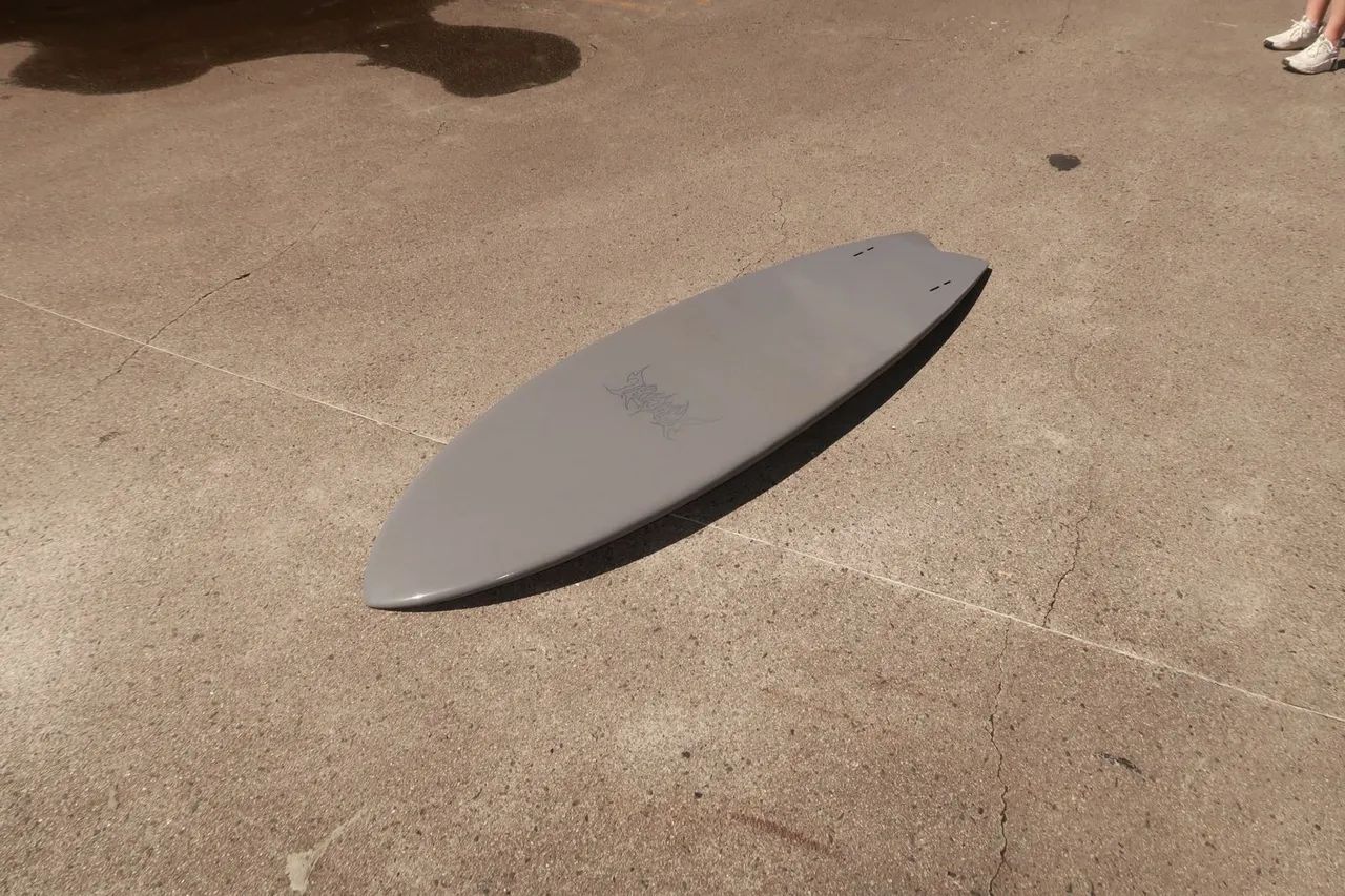Prancha surf epoxy e carbono mid length 6.3 - Foto 4