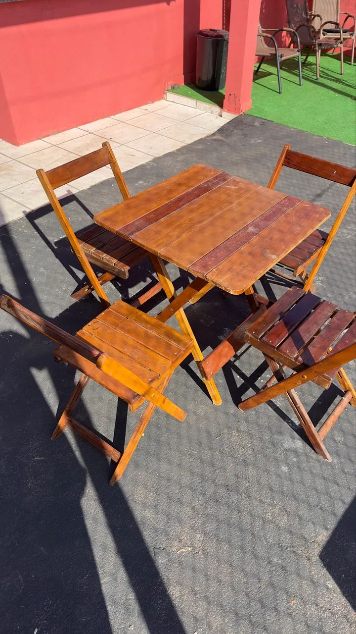 Jogo de mesa com cadeiras - Foto 2