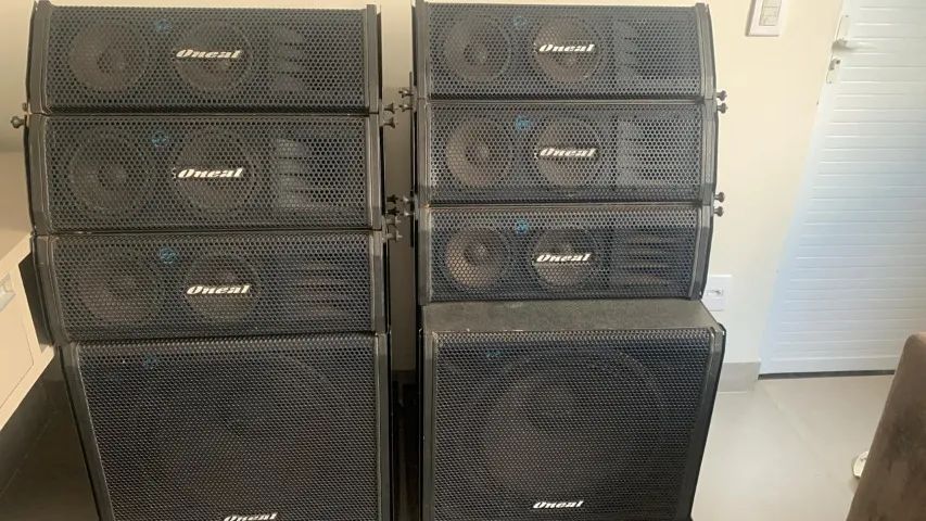 Caixa de som Line Array