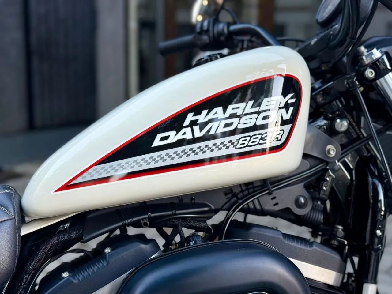 Harley-Davidson 883 R 2014 - 1494297862 | OLX