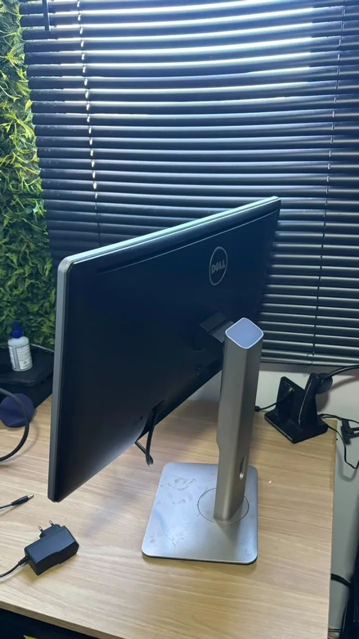 Monitor Dell 23 Polegadas Articulado - Foto 4