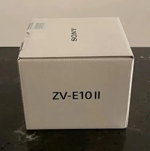 Câmera Sony zv e10 II com kit (Lacrada)
