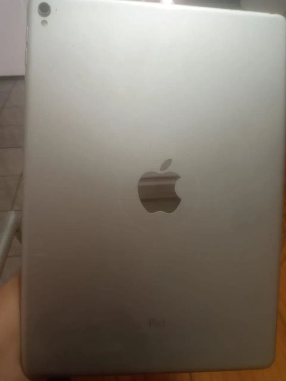 iPad Pro 9 Cinza  com capa