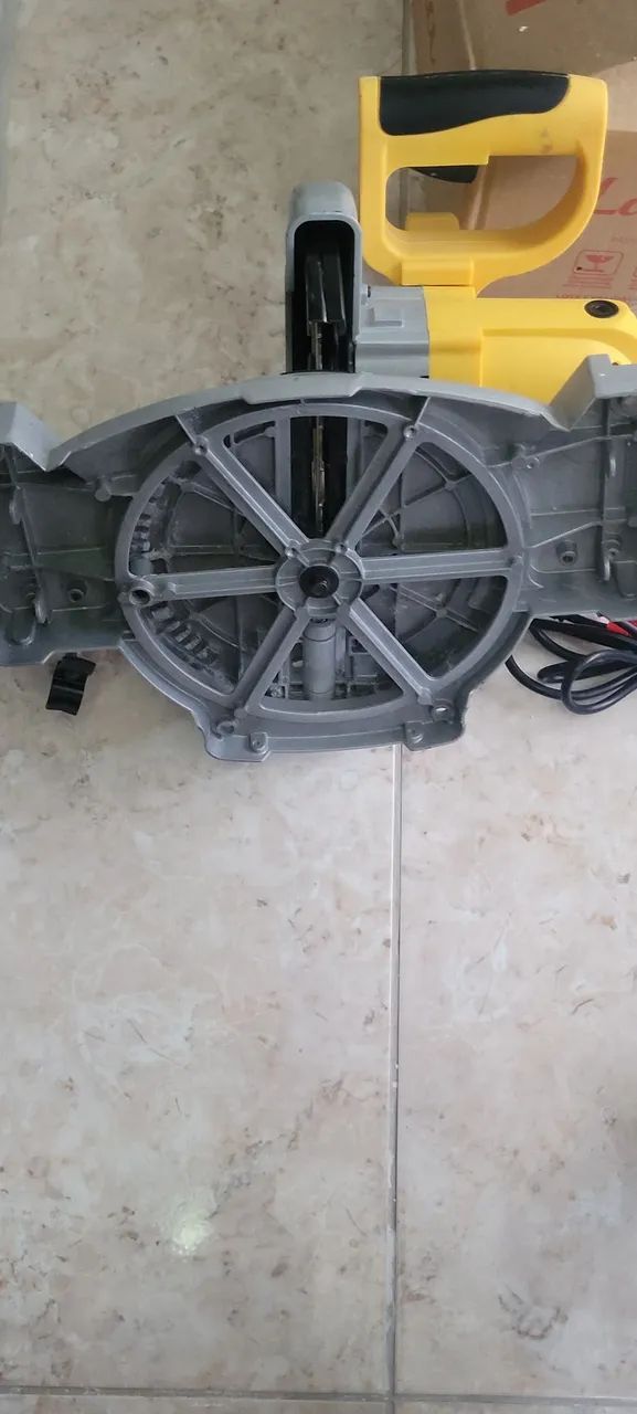 Serra Esquadria Vonder de 127 volts. - Foto 3