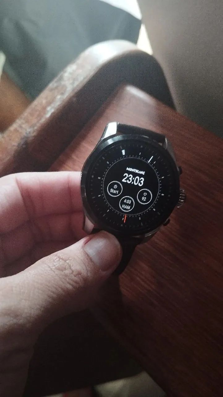 Smartwatch Montblanc Summit