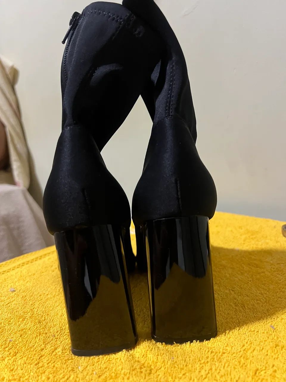Bota Zara estado de nova - Foto 4
