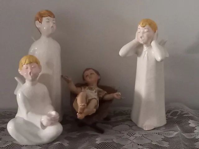 Presépio contendo 4 peças