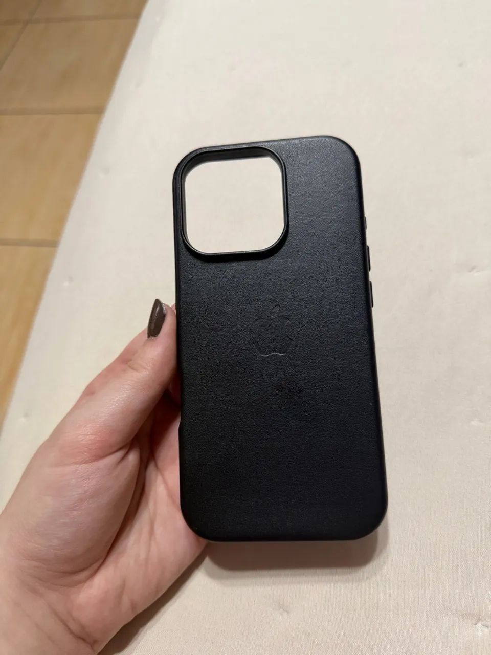 Capa iPhone 16 pro preto  - Foto 2