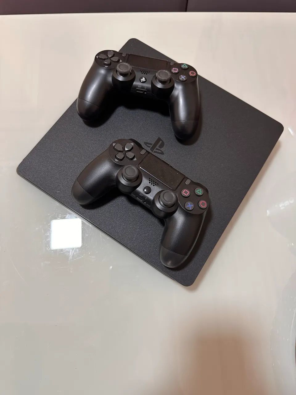 PlayStation 4 Slim 