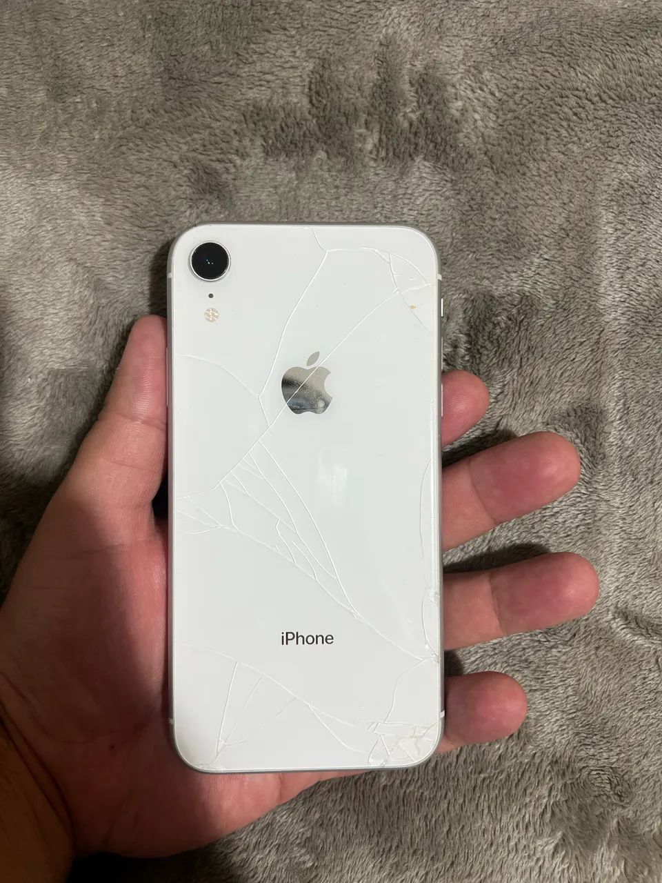 iPhone XR 128gb BRANCO - Foto 4
