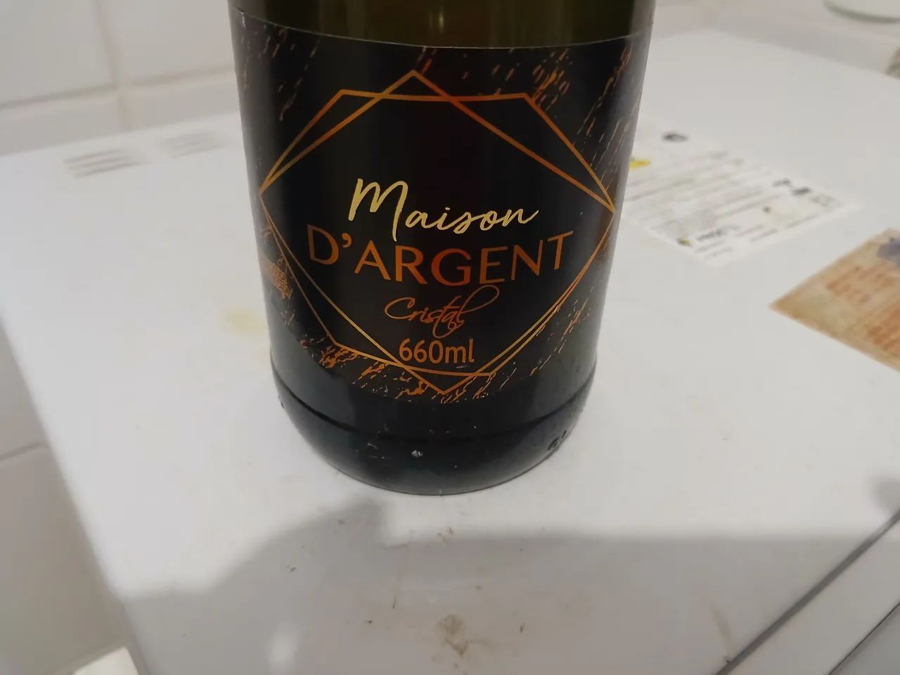 vendo duas garrafas de vinho - Foto 2