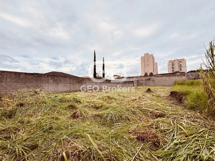 Excelente Terreno de 498m ideal para construção de kitnets próximo ao Centro - COD 18.646