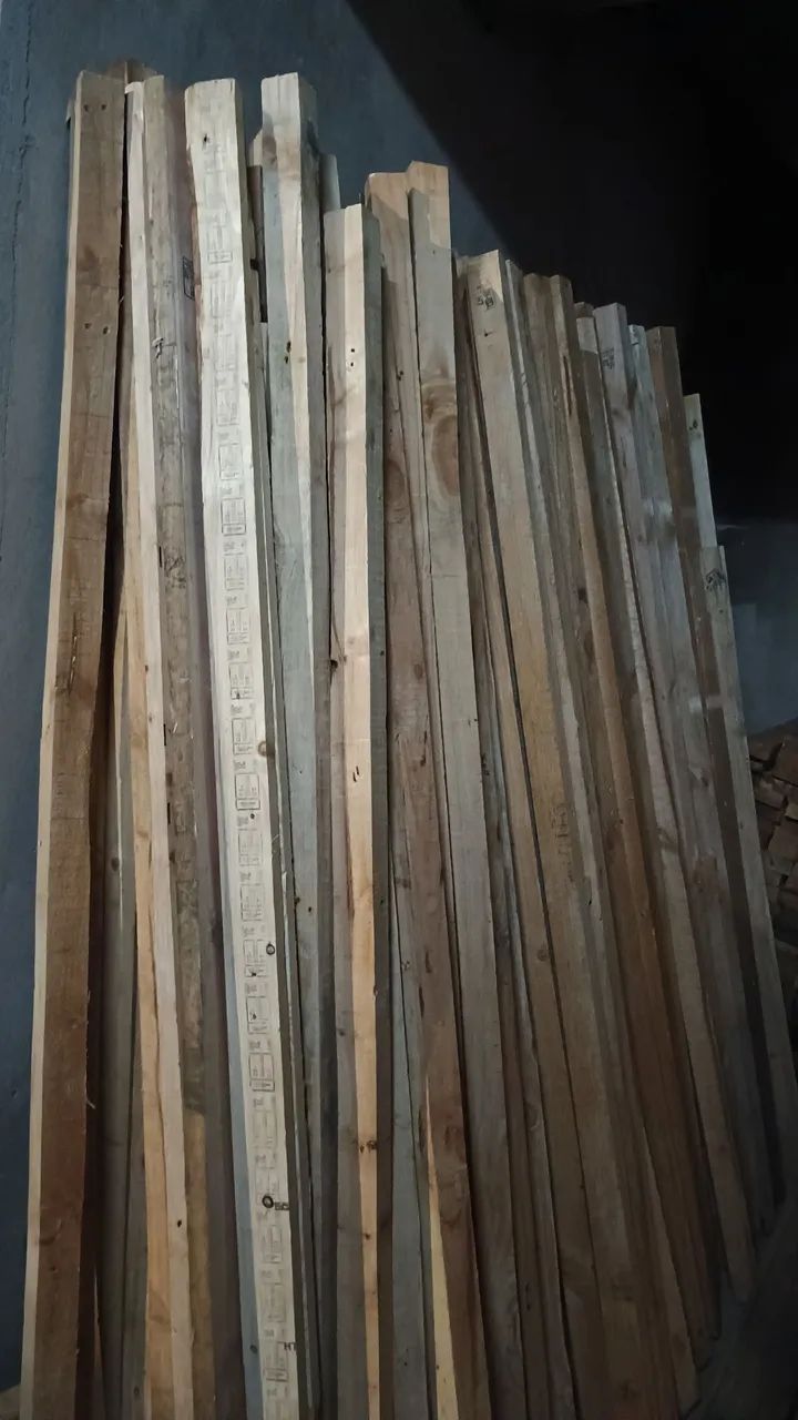 Caibros 7x7 pinus peças com até 2.45 mt entrego acima de 300 reais