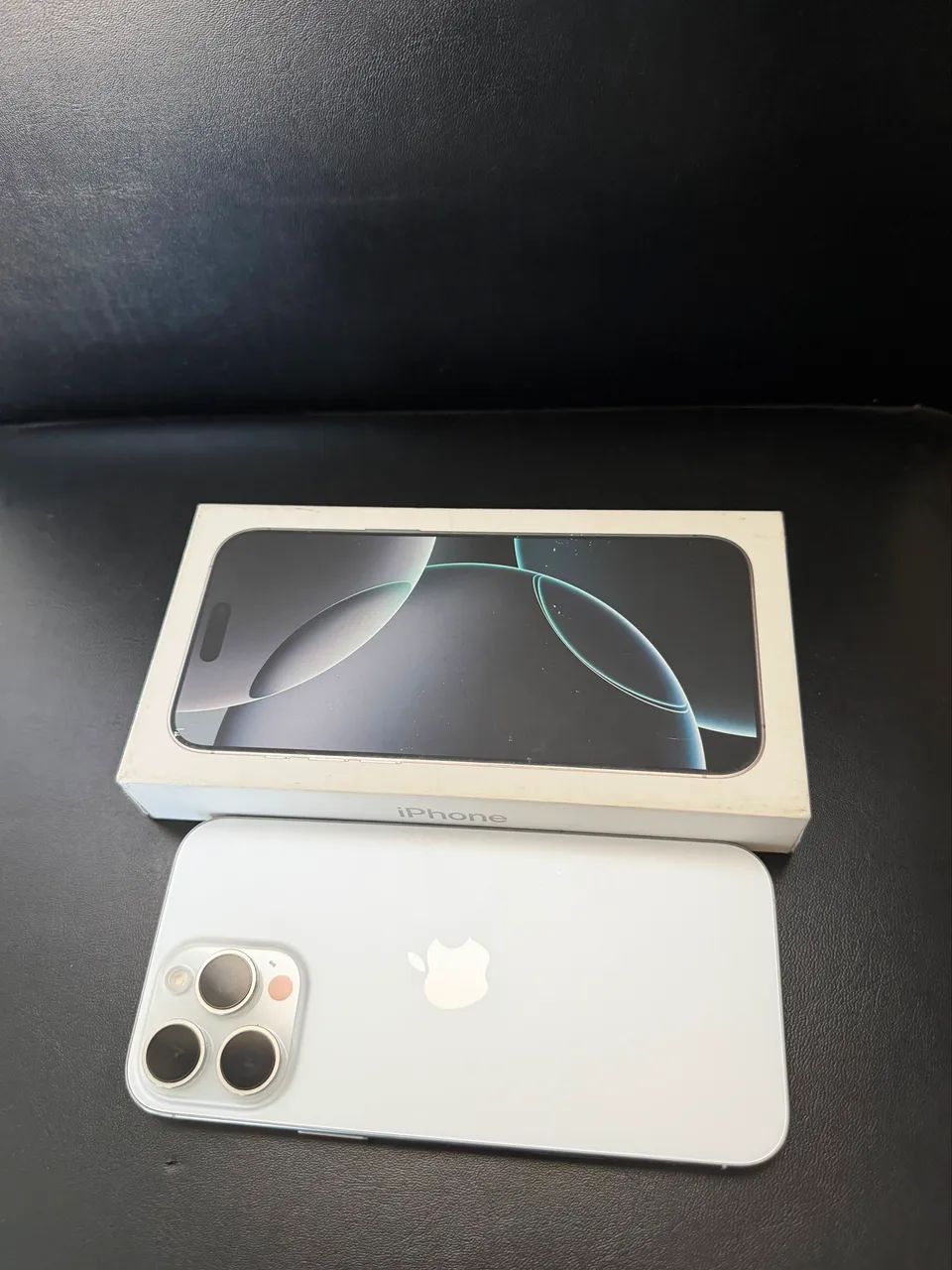 iPhone 16 Pro Max 256GB White Titanium | Garantia Apple | Impecável - Foto 2
