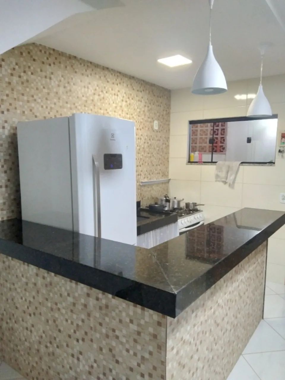 Balcao de granito, medindo 220x40 ,180x40 cm ,balcao em L.  - Foto 2