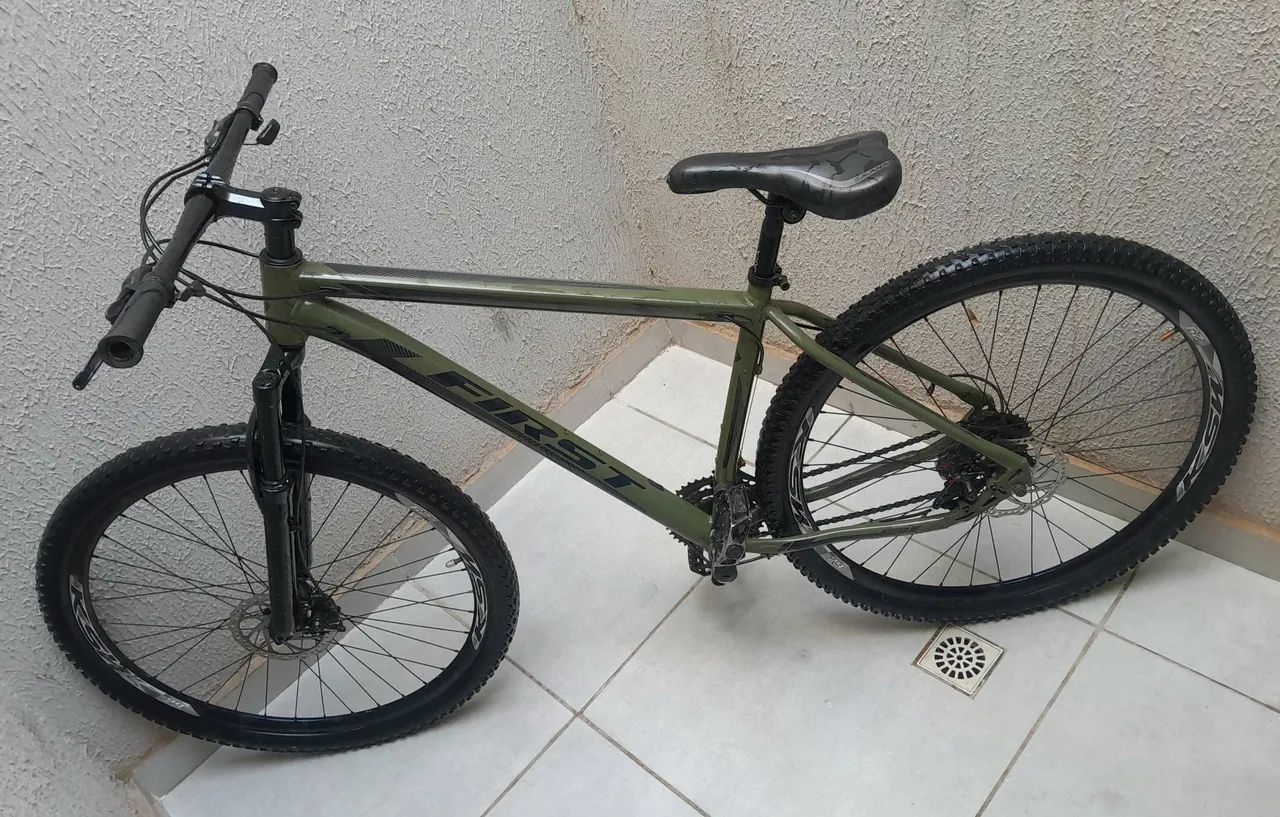 Bicicleta aro 29 com nota, tudo funcionando, NÃO TROCO, retirada em águas lindas 