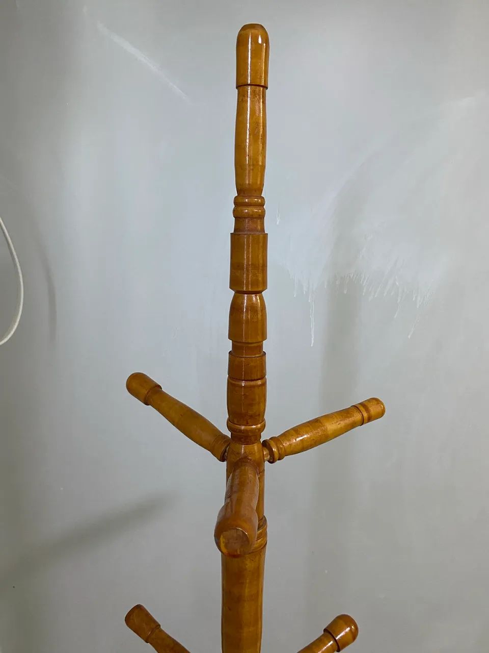 Vendo Cabideiro de madeira  - Foto 2
