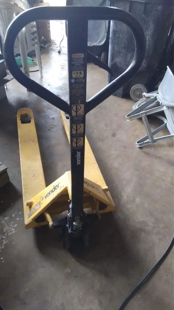 Paleteira Hidráulica Vonder 2.0 Toneladas - Funcionando - Foto 3