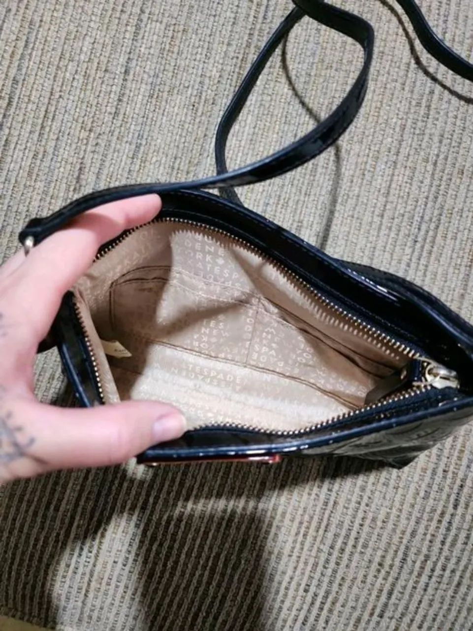 Bolsa kate spade envernizada preta - Foto 3