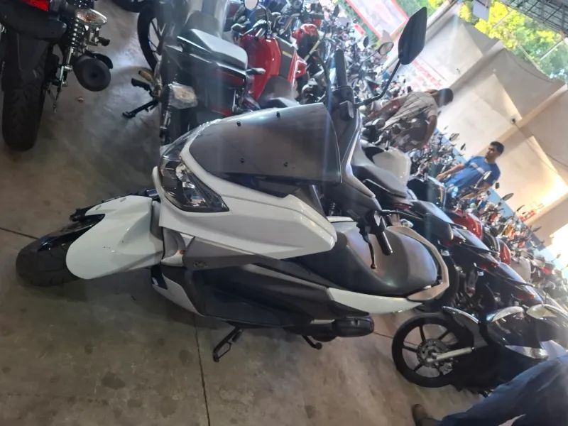 Yamaha NMax 160 cc  - Foto 2