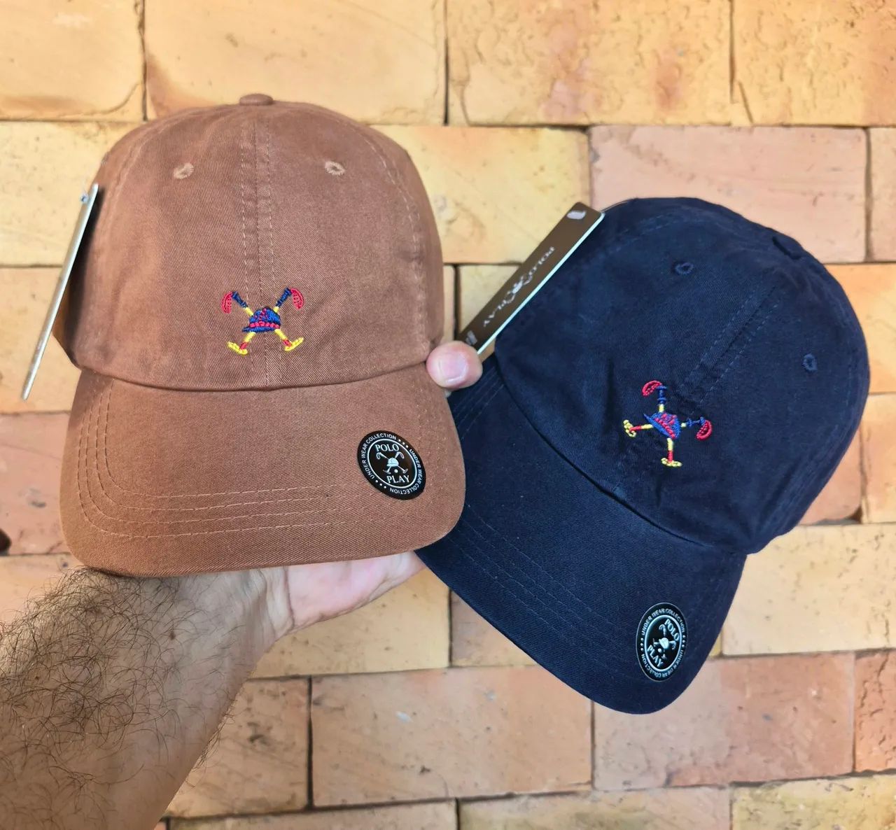 Bonés 55,00 cada 