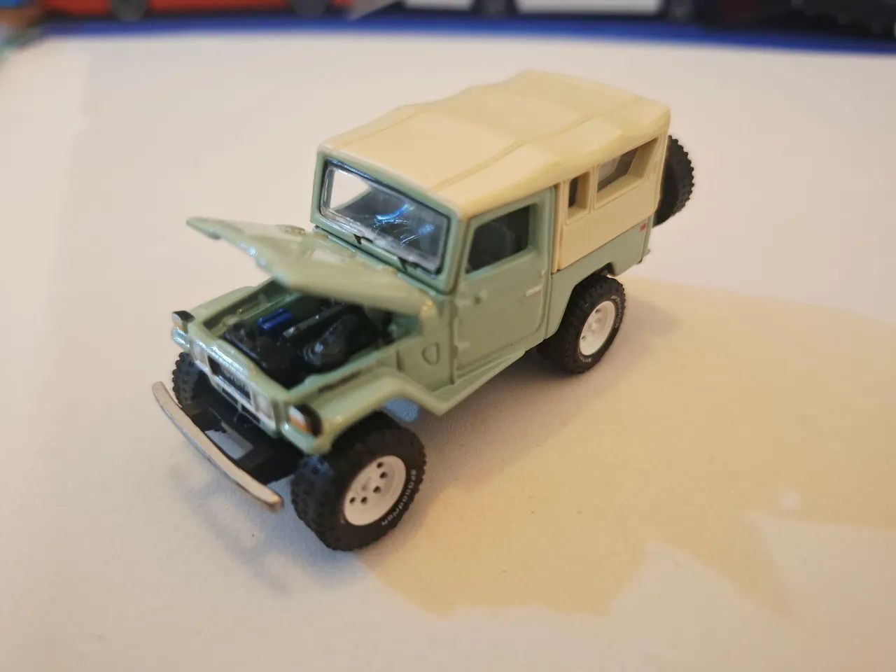 Miniatura Toyota Land Cruiser 1:64!!! - Foto 5