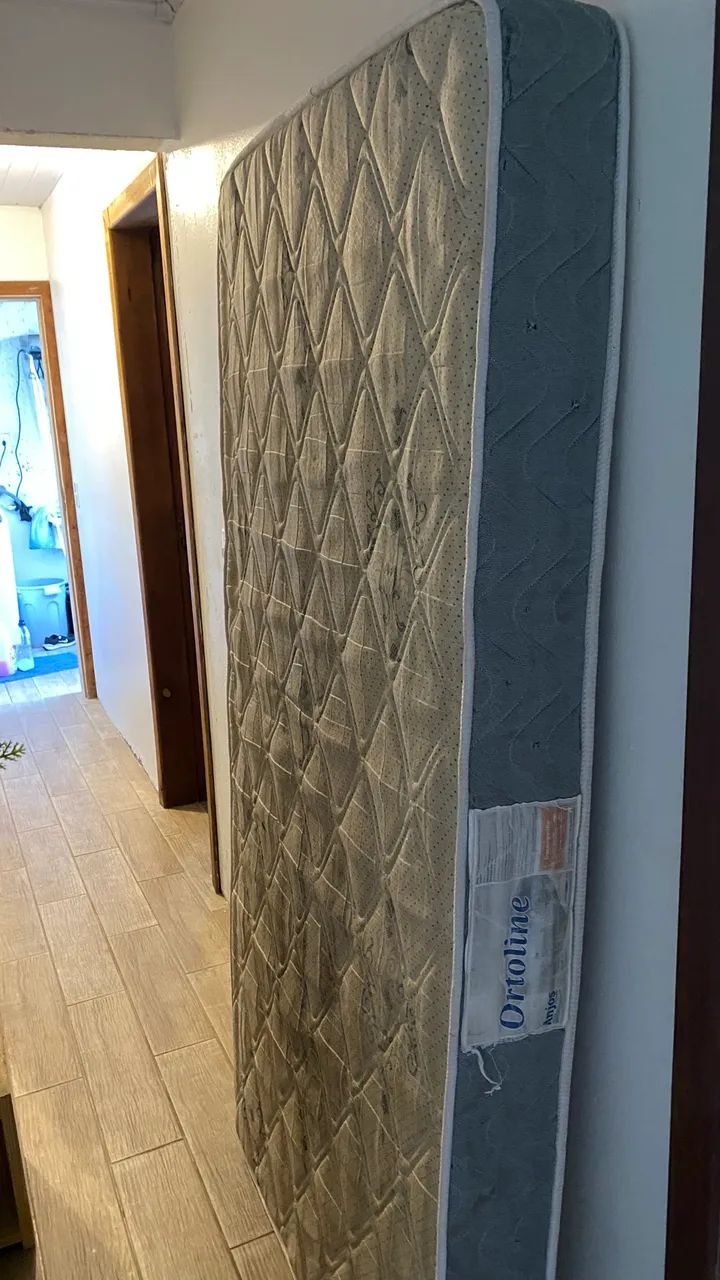 Cama com colchão  - Foto 2