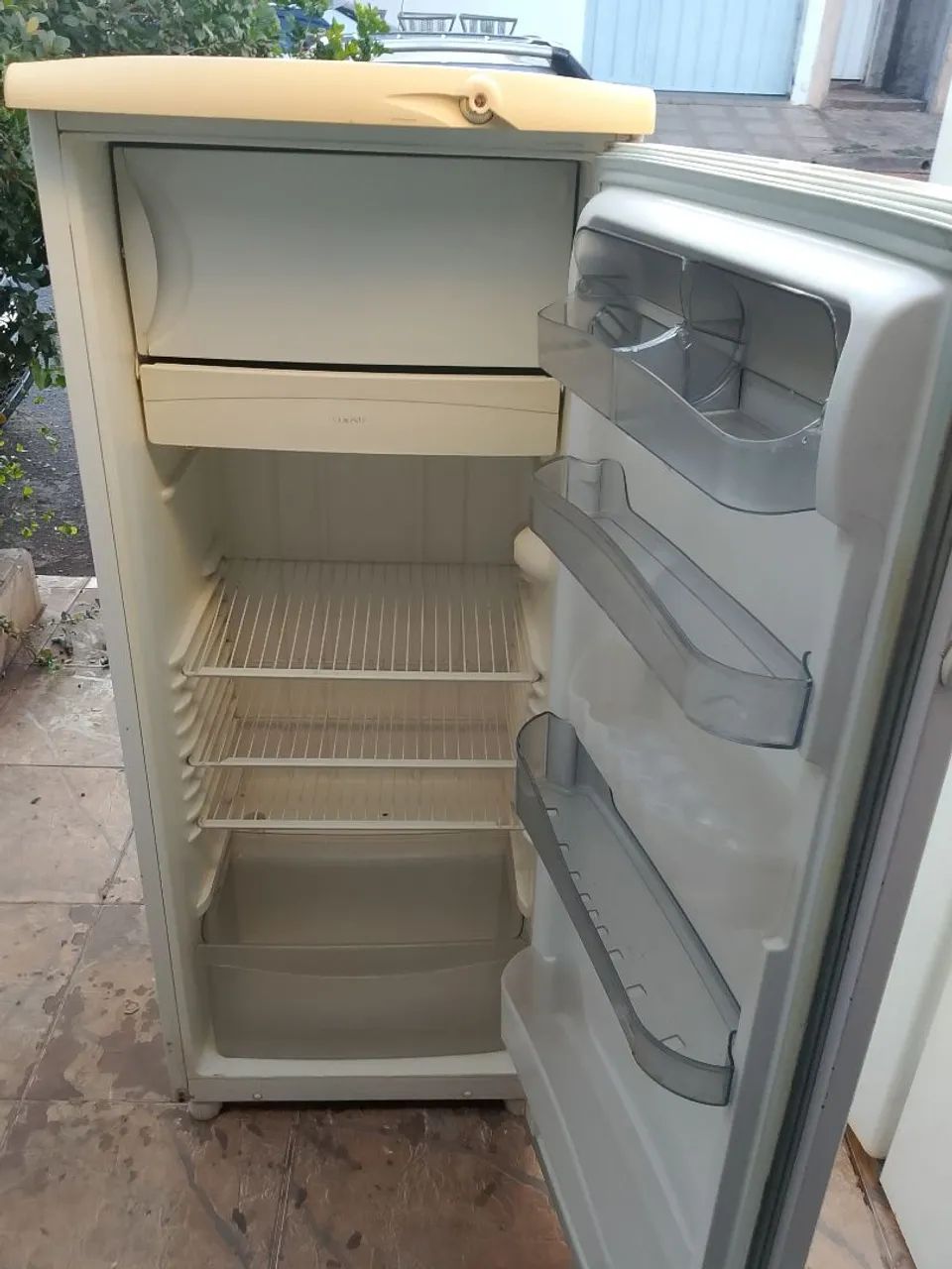 Vendo geladeira  - Foto 3
