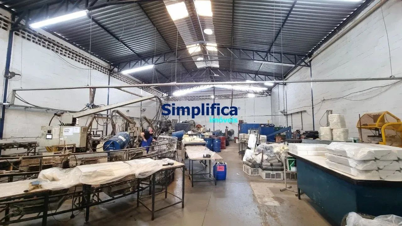 ALUGUE GALPÃO 550M² STA TEREZINHA - Foto 2